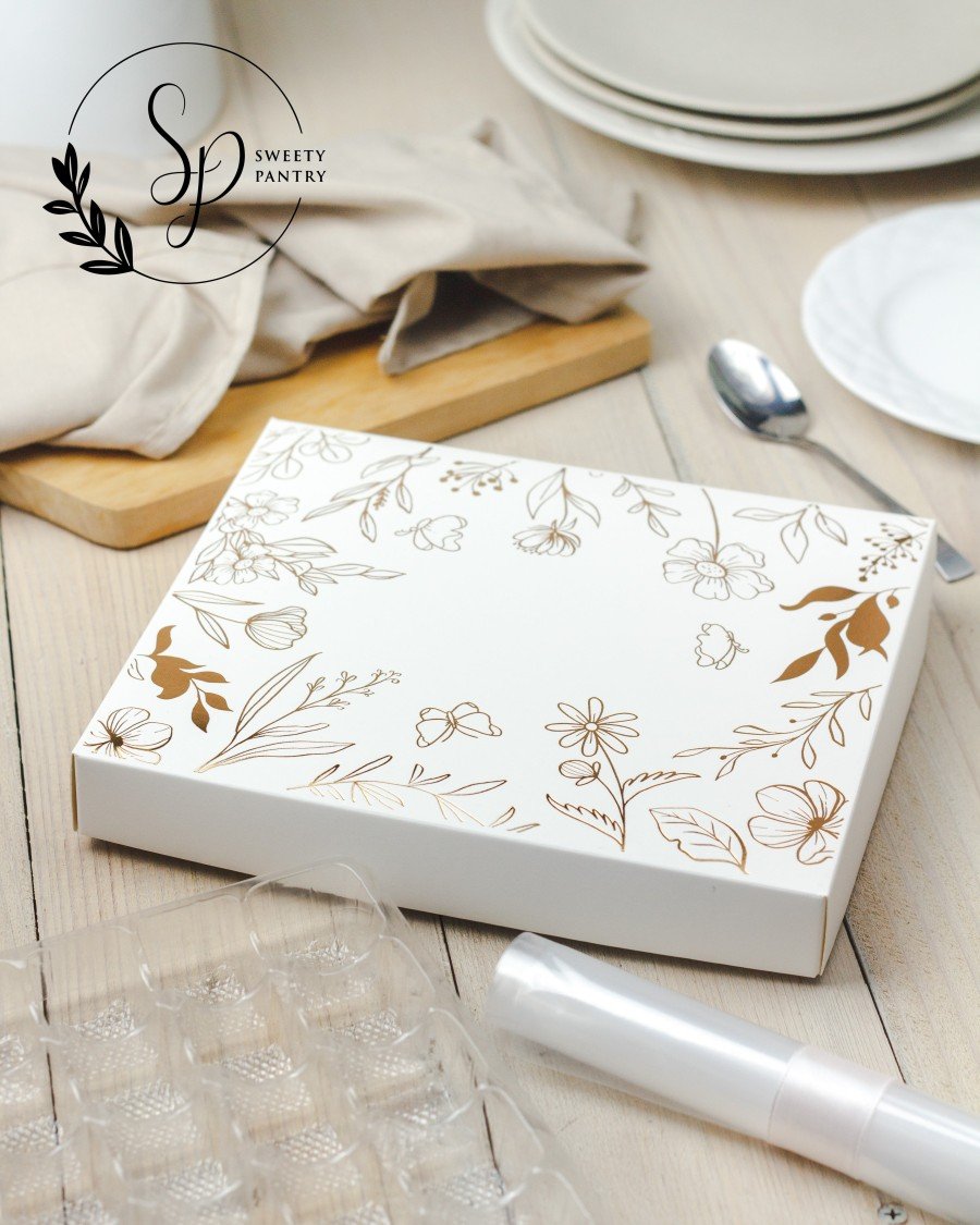 10PCS - SB HOLES FLORAL - Box kotak packaging dus sekat mika kue nastar