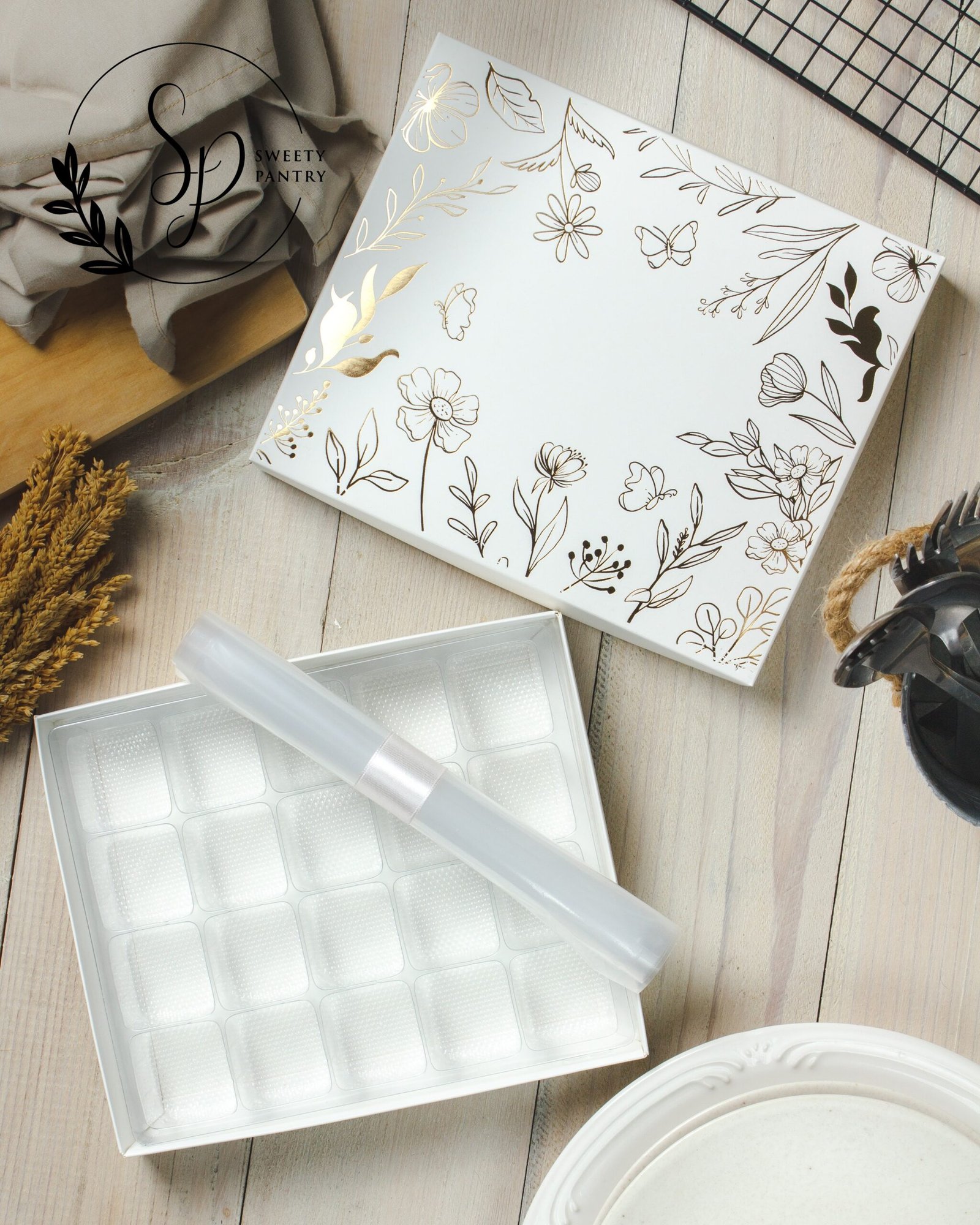 10PCS - SB HOLES FLORAL - Box kotak packaging dus sekat mika kue nastar - Image 3